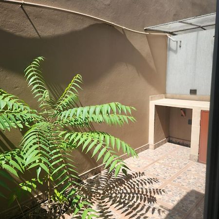 Lugones Ezeiza Exterior foto