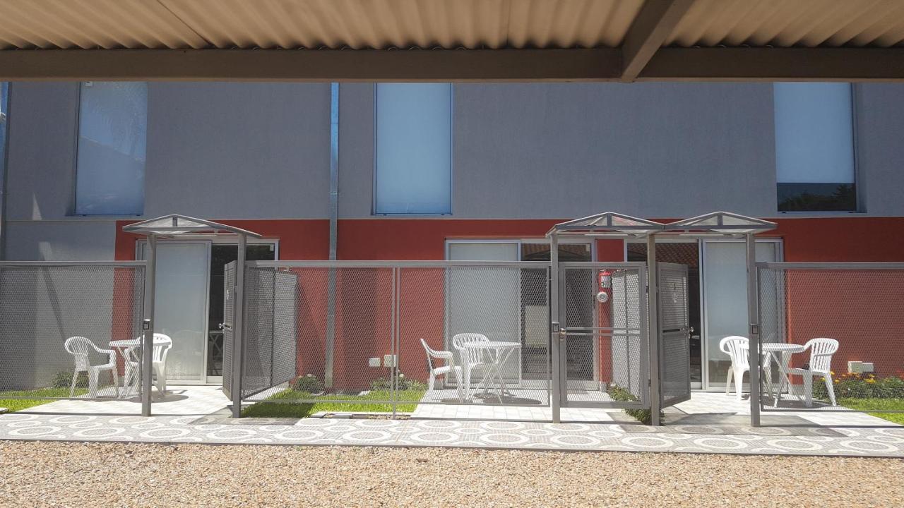 Lugones Ezeiza Exterior foto